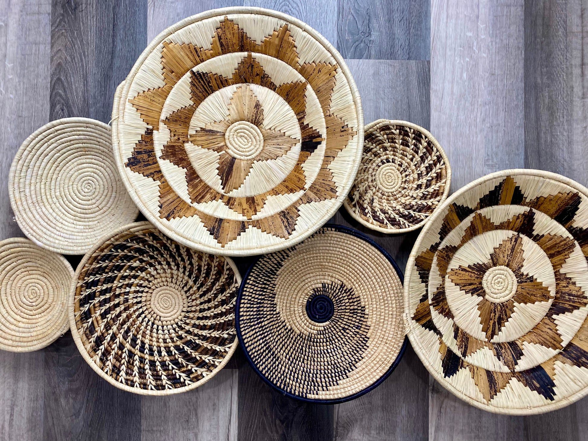 Moon’s Assorted Set of 7 XXL African Wall Baskets 50-31 cm, Wall Baskets Set, Wall hanging decor, Boho wall art 3
